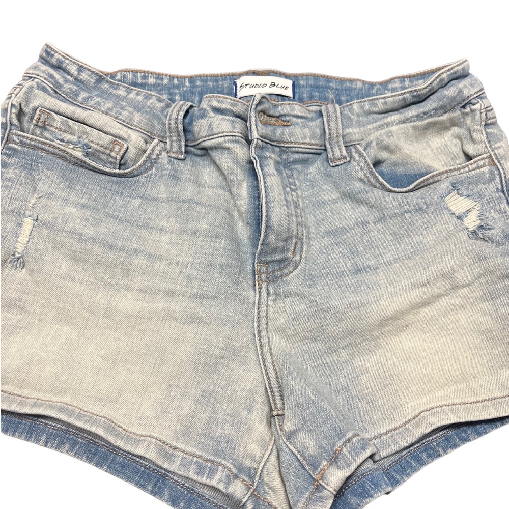 Studio Blue Jean Shorts Size 29